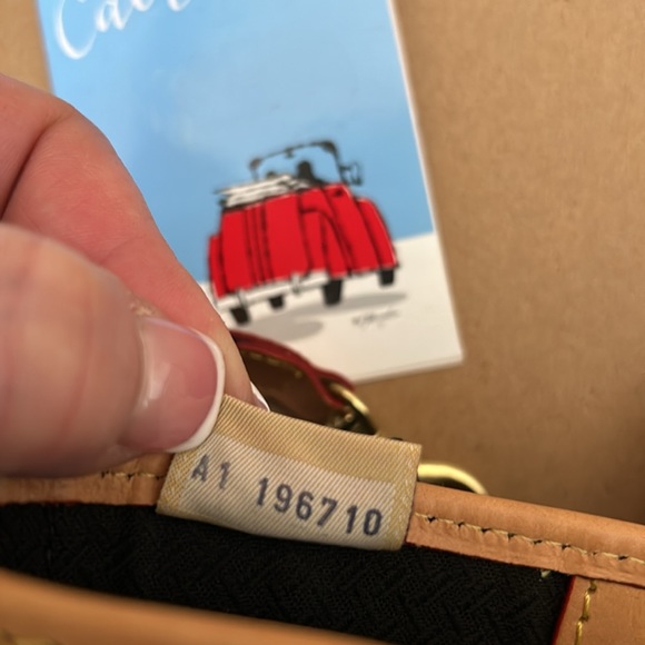 Dooney & Bourke Cabriolet Canvas and Leather Bucket Bag Vintage NWT - Picture 15 of 15